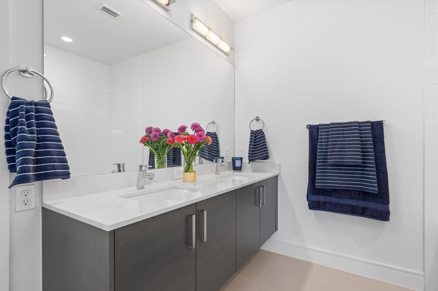 222 West Ave 2806, Austin, TX 78701