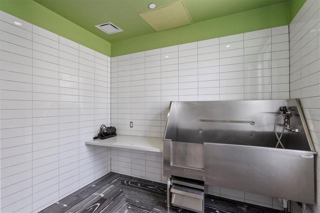 222 West Ave 2806, Austin, TX 78701