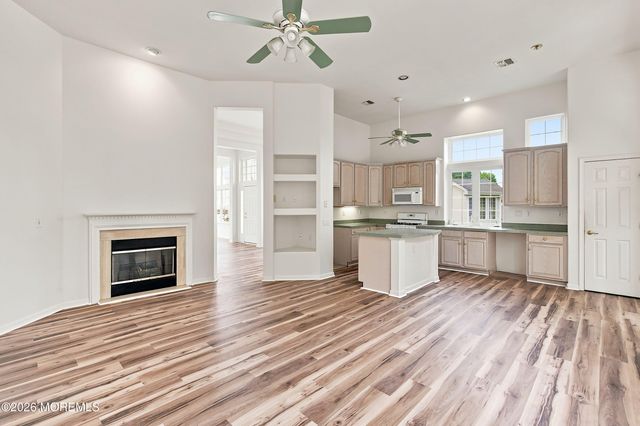 7 Bayou Court, Barnegat, NJ 08005