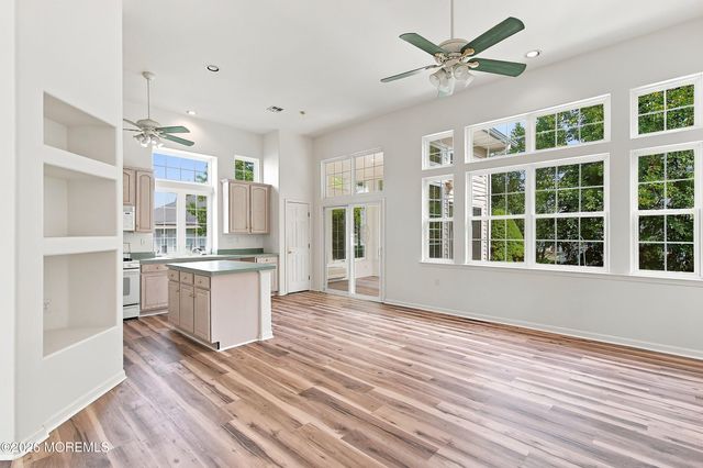 7 Bayou Court, Barnegat, NJ 08005