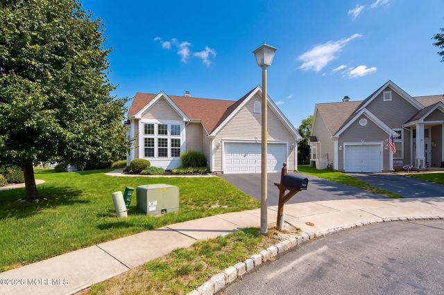 7 Bayou Court, Barnegat, NJ 08005