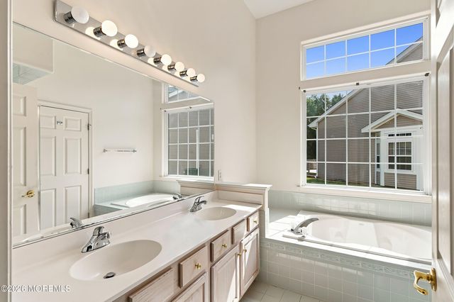 7 Bayou Court, Barnegat, NJ 08005