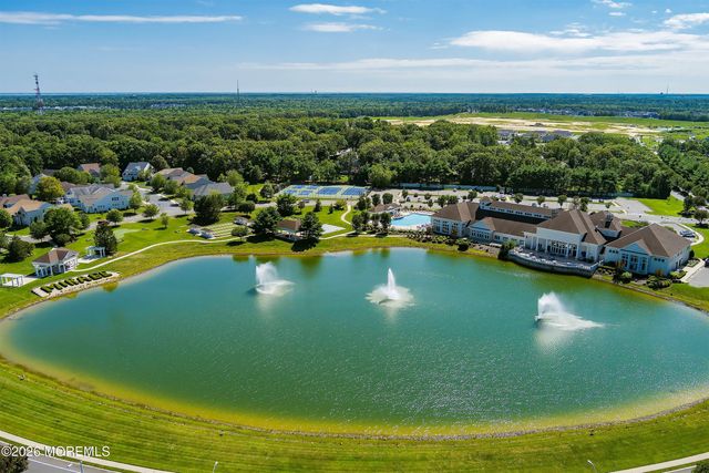7 Bayou Court, Barnegat, NJ 08005