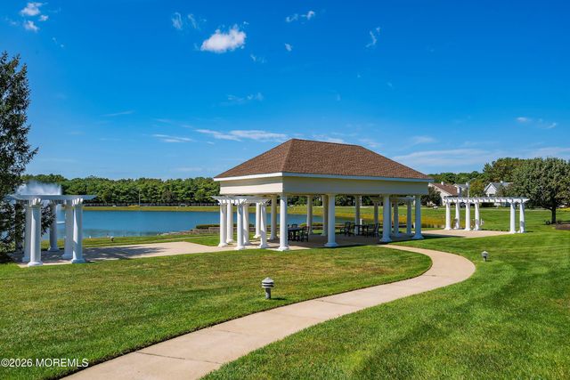 7 Bayou Court, Barnegat, NJ 08005