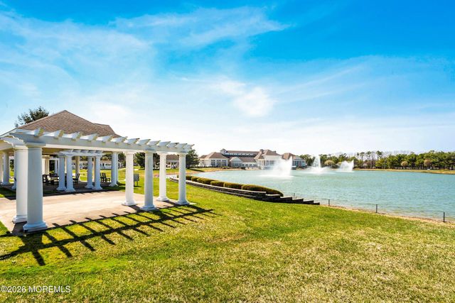 7 Bayou Court, Barnegat, NJ 08005