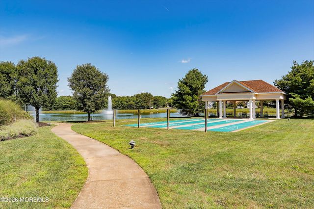 7 Bayou Court, Barnegat, NJ 08005