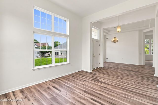 7 Bayou Court, Barnegat, NJ 08005