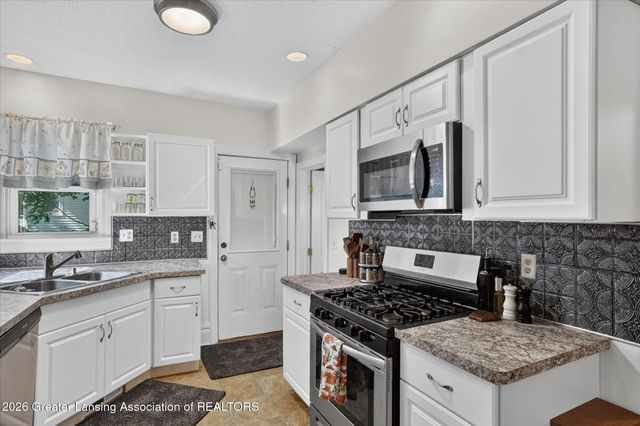 628 Brook Street, Lansing, MI 48906