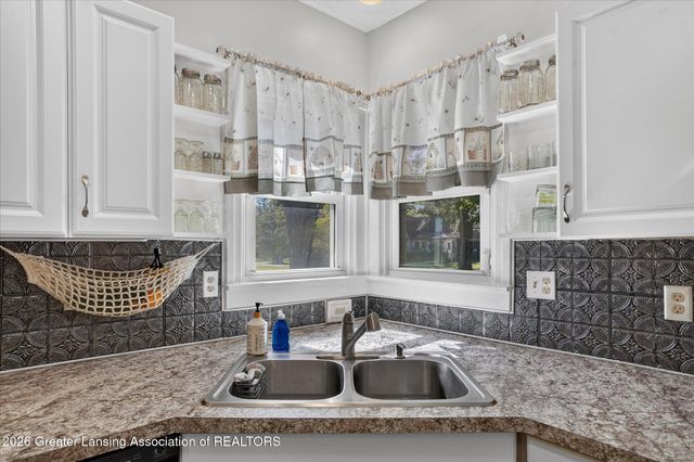 628 Brook Street, Lansing, MI 48906
