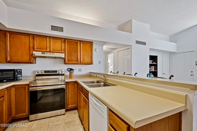 3345 W Starfall Place, Tucson, AZ 85741