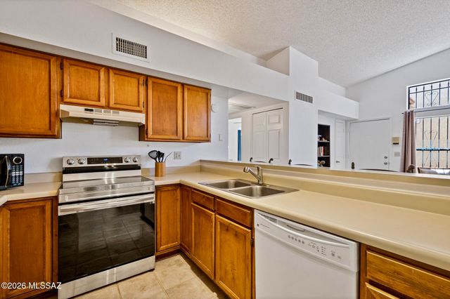 3345 W Starfall Place, Tucson, AZ 85741