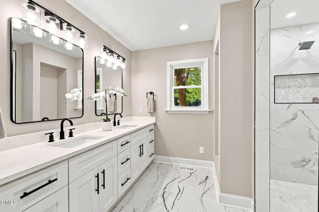 115 Meadowglades Lane, Cary, NC 27518