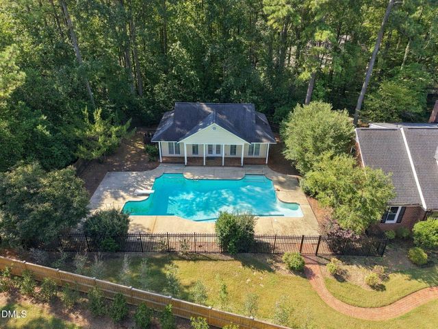 115 Meadowglades Lane, Cary, NC 27518