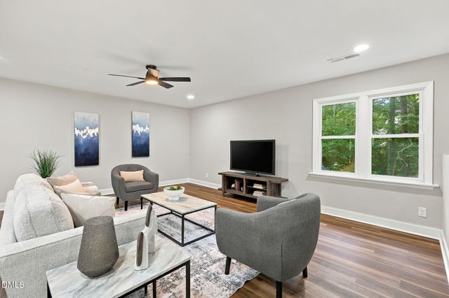 115 Meadowglades Lane, Cary, NC 27518