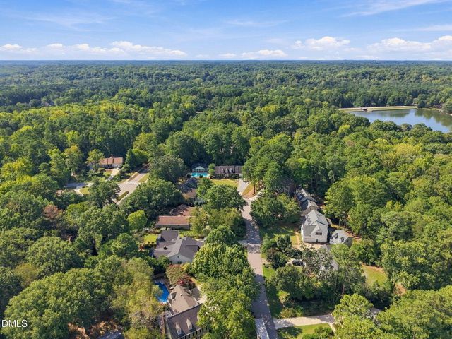 115 Meadowglades Lane, Cary, NC 27518