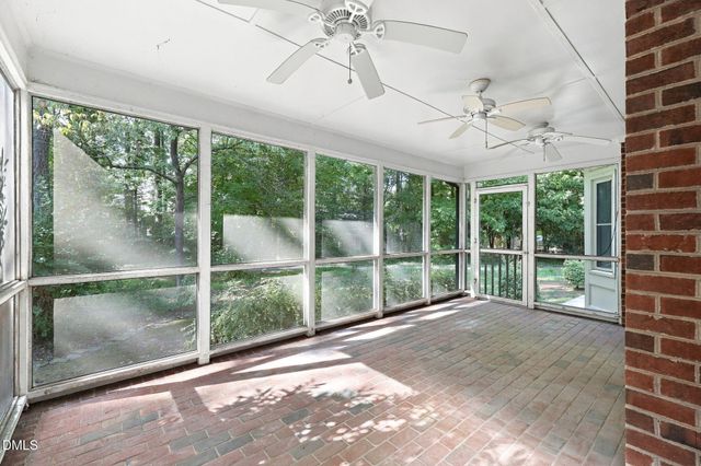 115 Meadowglades Lane, Cary, NC 27518