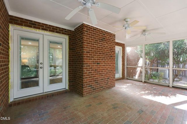 115 Meadowglades Lane, Cary, NC 27518