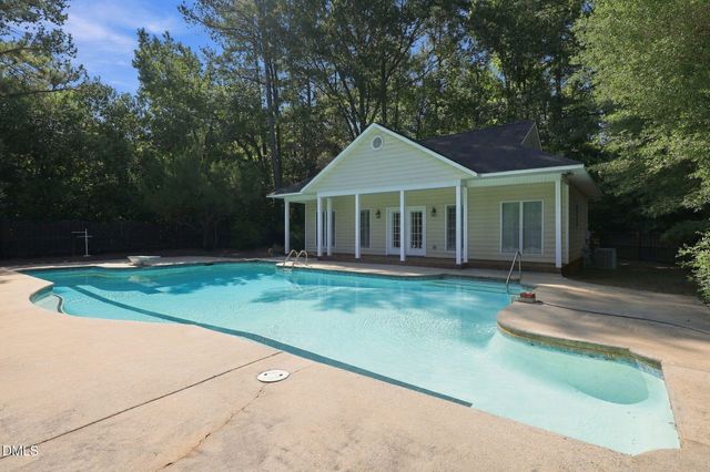 115 Meadowglades Lane, Cary, NC 27518