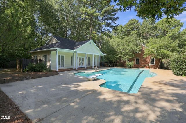 115 Meadowglades Lane, Cary, NC 27518