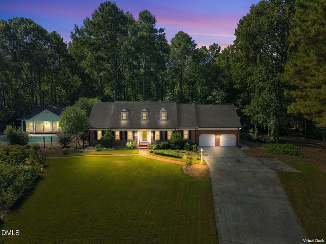 115 Meadowglades Lane, Cary, NC 27518