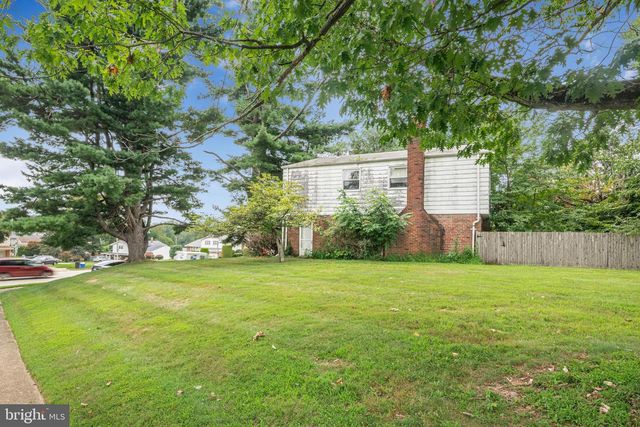 9096 PINE RD, Philadelphia, PA 19115