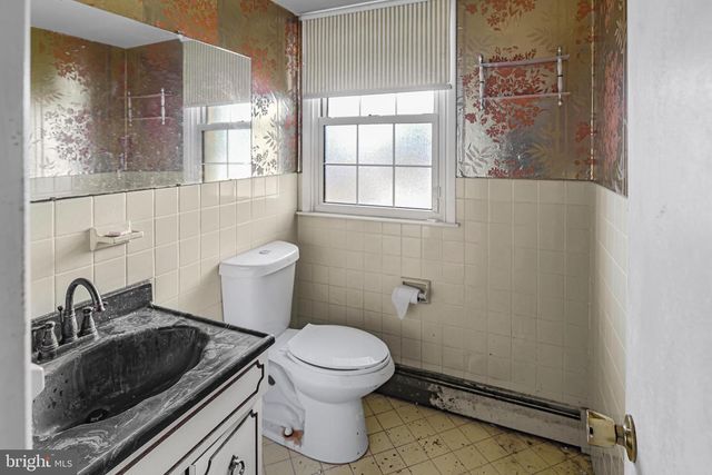 9096 PINE RD, Philadelphia, PA 19115
