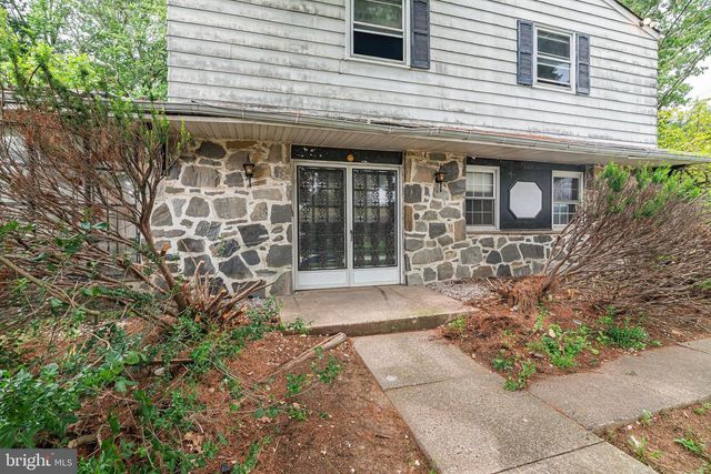 9096 PINE RD, Philadelphia, PA 19115