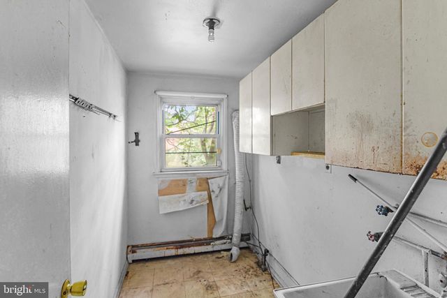 9096 PINE RD, Philadelphia, PA 19115