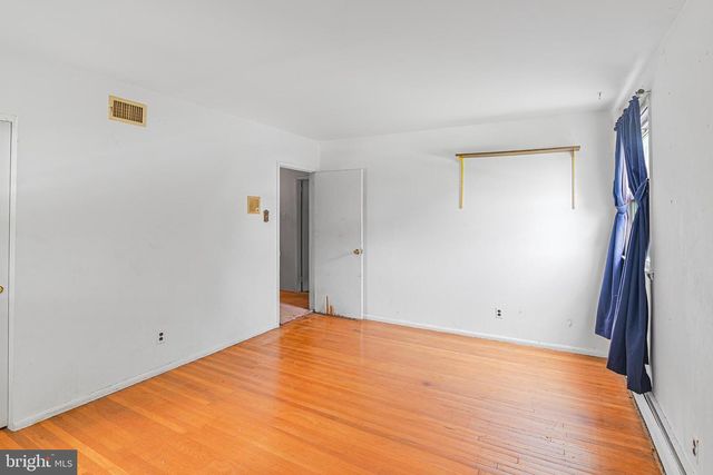 9096 PINE RD, Philadelphia, PA 19115