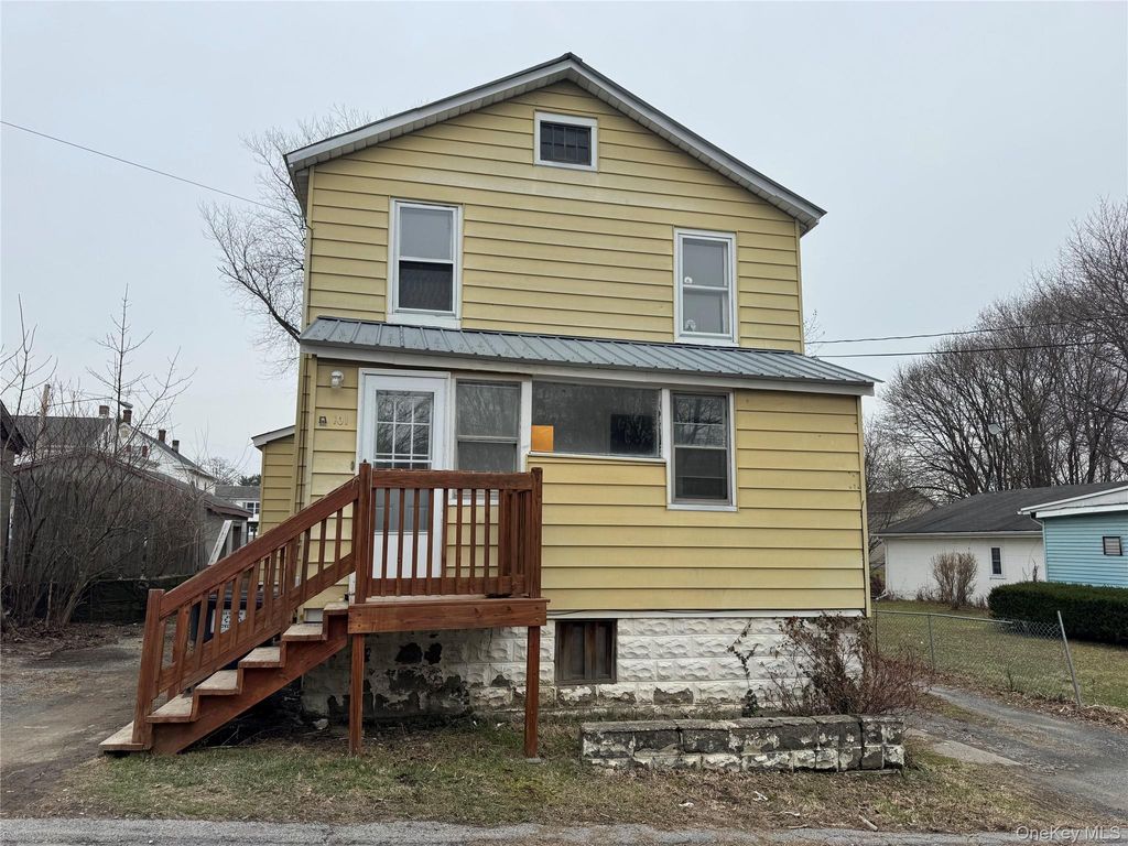 101 Spring Street, Maybrook, NY 12543