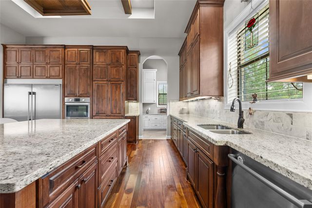 2080 Wilderness Trail, Friendswood, TX 77546