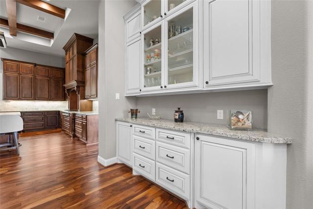 2080 Wilderness Trail, Friendswood, TX 77546