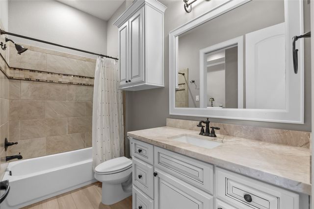2080 Wilderness Trail, Friendswood, TX 77546