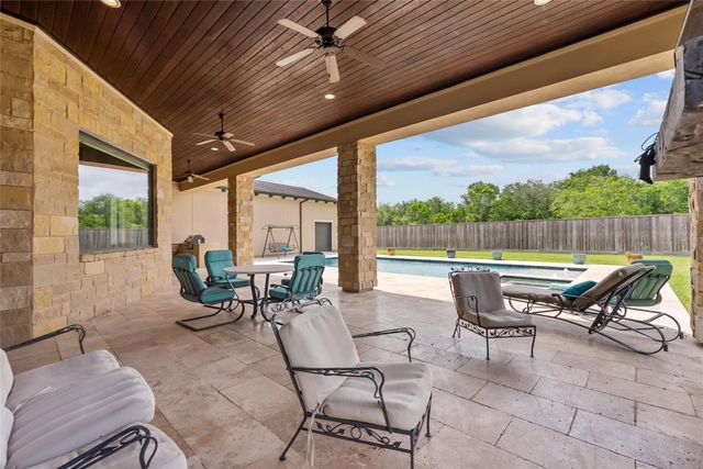 2080 Wilderness Trail, Friendswood, TX 77546