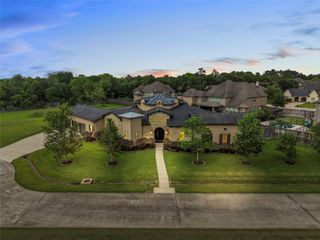 2080 Wilderness Trail, Friendswood, TX 77546