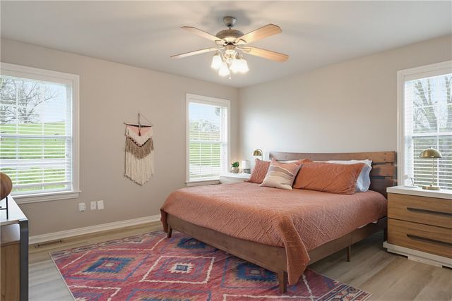 9641 Price Coffee Road, Bentonville, AR 72712