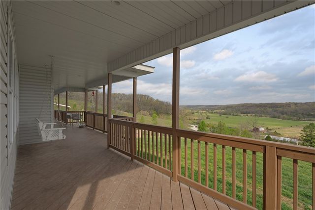 9641 Price Coffee Road, Bentonville, AR 72712