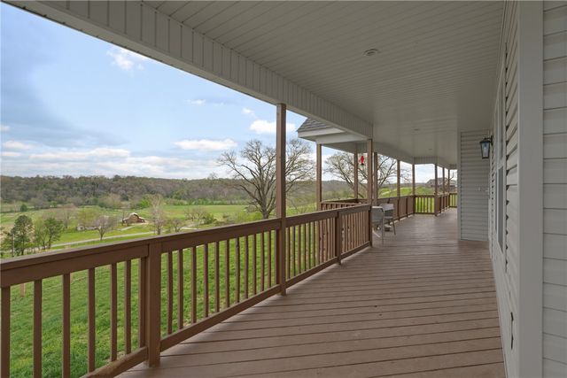 9641 Price Coffee Road, Bentonville, AR 72712