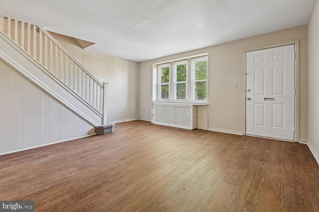 Image 3 of property listing at 5105 CHALGROVE AVE, Baltimore, MD 21215