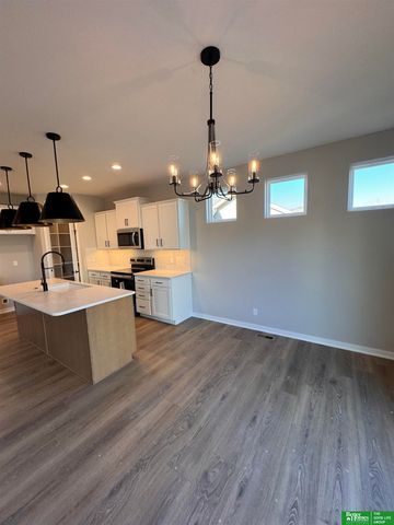 8701 N 177th Street, Bennington, NE 68007