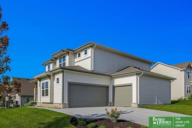 8701 N 177th Street, Bennington, NE 68007