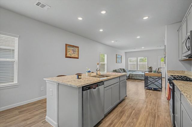 794 Westpointe Drive, Dayton, TX 77535