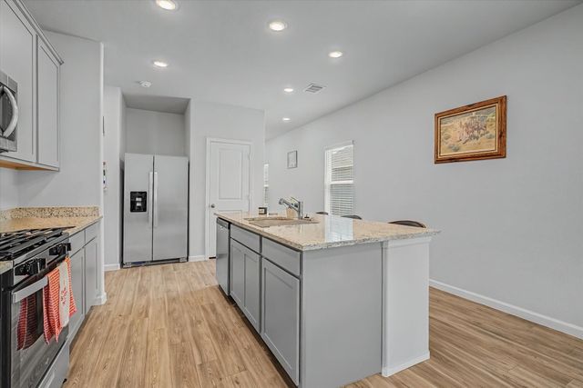 794 Westpointe Drive, Dayton, TX 77535