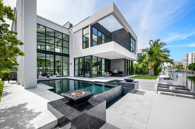 1670 E Terra Mar Drive, Lauderdale-By-The-Sea, Lauderdale By The Sea, FL 33062