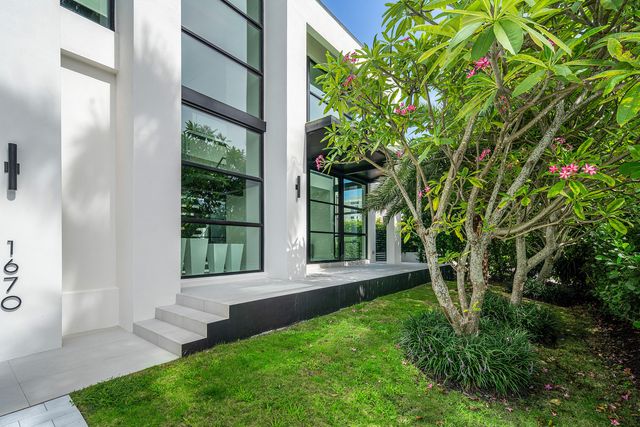 1670 E Terra Mar Drive, Lauderdale-By-The-Sea, Lauderdale By The Sea, FL 33062