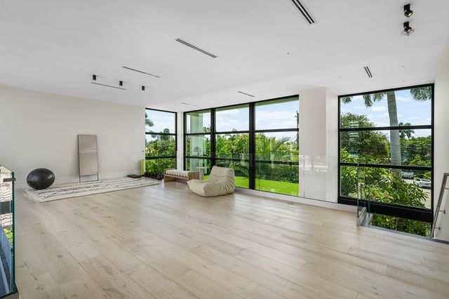 1670 E Terra Mar Drive, Lauderdale-By-The-Sea, Lauderdale By The Sea, FL 33062