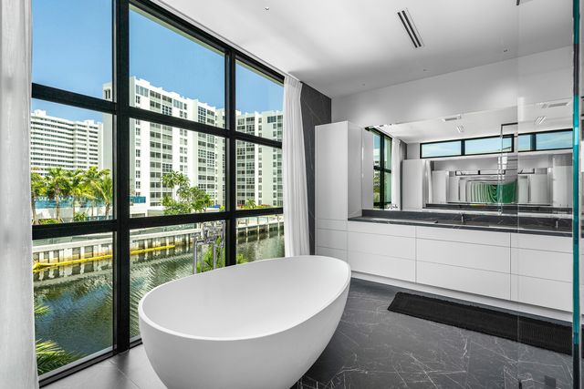 1670 E Terra Mar Drive, Lauderdale-By-The-Sea, Lauderdale By The Sea, FL 33062