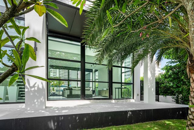 1670 E Terra Mar Drive, Lauderdale-By-The-Sea, Lauderdale By The Sea, FL 33062