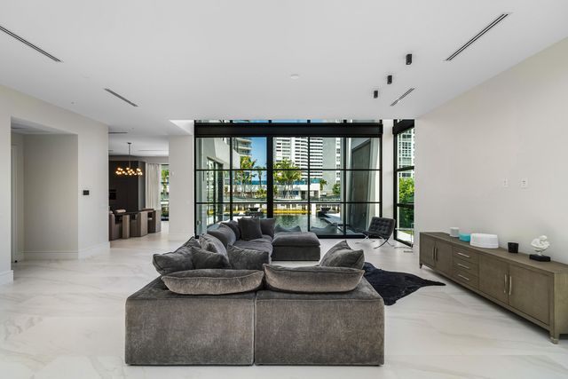 1670 E Terra Mar Drive, Lauderdale-By-The-Sea, Lauderdale By The Sea, FL 33062