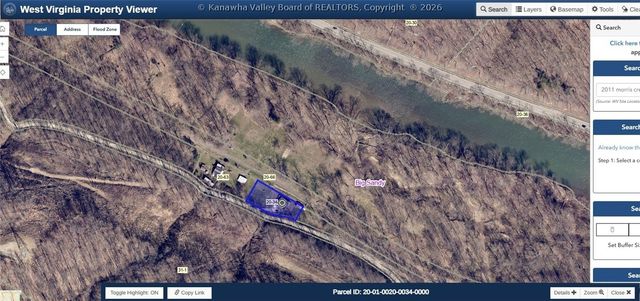 2011 Morris Creek Road, Clendenin, WV 25045